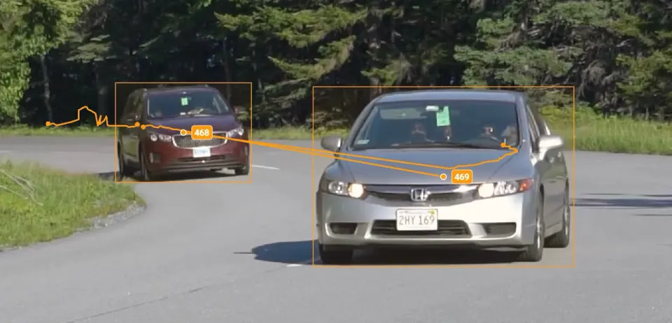 A trajectory that jumps from one car to the other, showing a tracking mistake